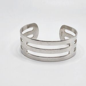 Vintage Sarah Coventry Silvertone Open Design Adjustable 1" Wide Cuff Bracelet